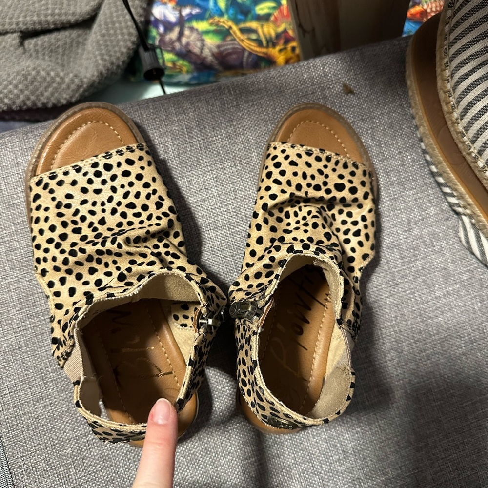 Blowfish Brown and Black leopard sandals New without tags
